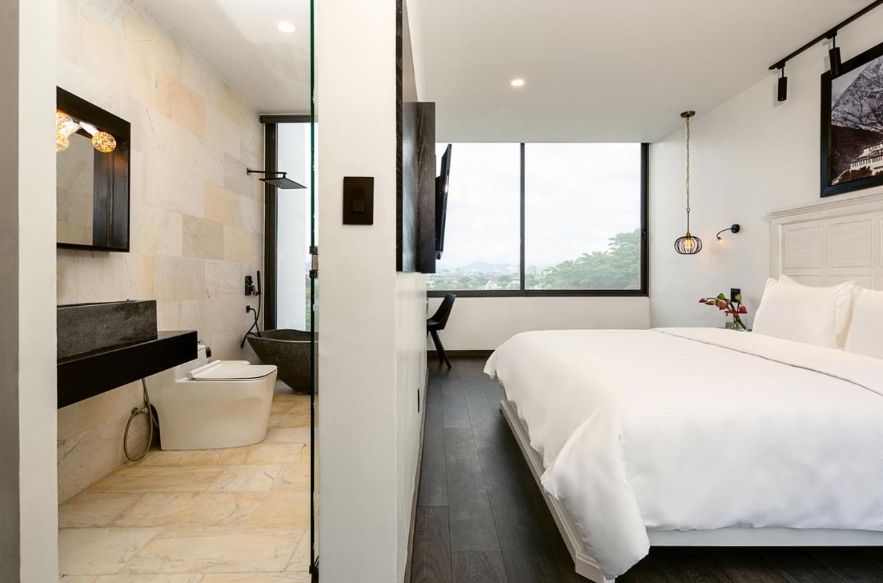 Samaya House ! Entire River House, Inside Euro Village Da Nang. Exterior photo